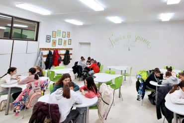 „ЧИЈА ОДЛУКА?” – ПЕТАЦИ КРОЗ МАШТУ ДО КОНСТРУКТИВНИХ РЕШЕЊА