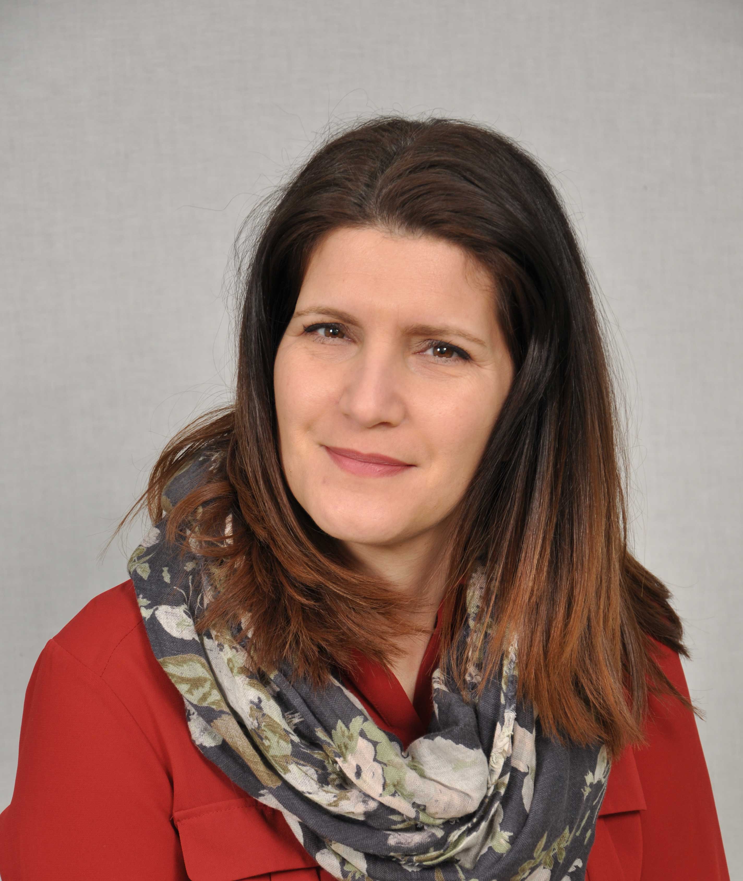 Ивона Поповић